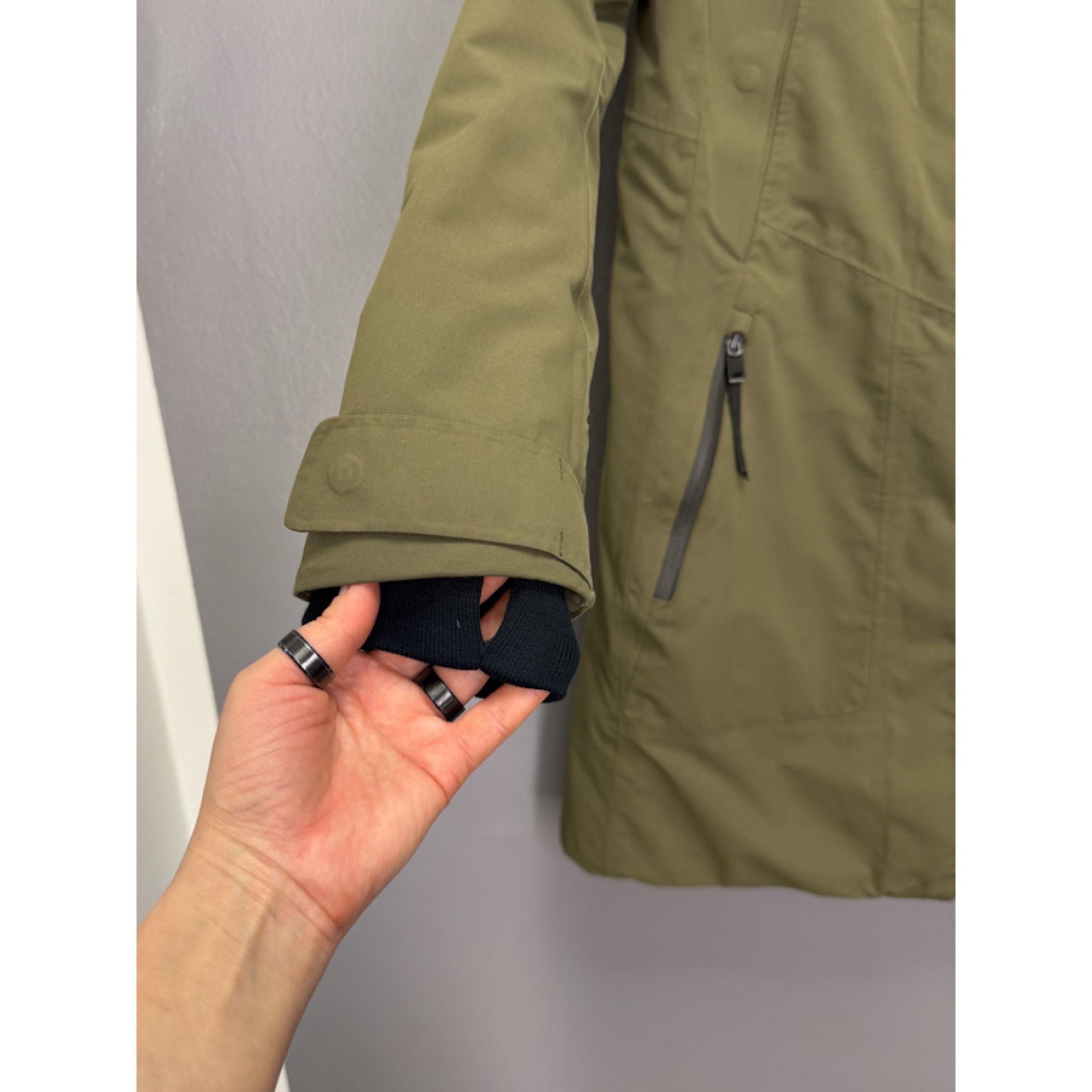 062f8b98 3af1 4795 97b4 0f14638771ec