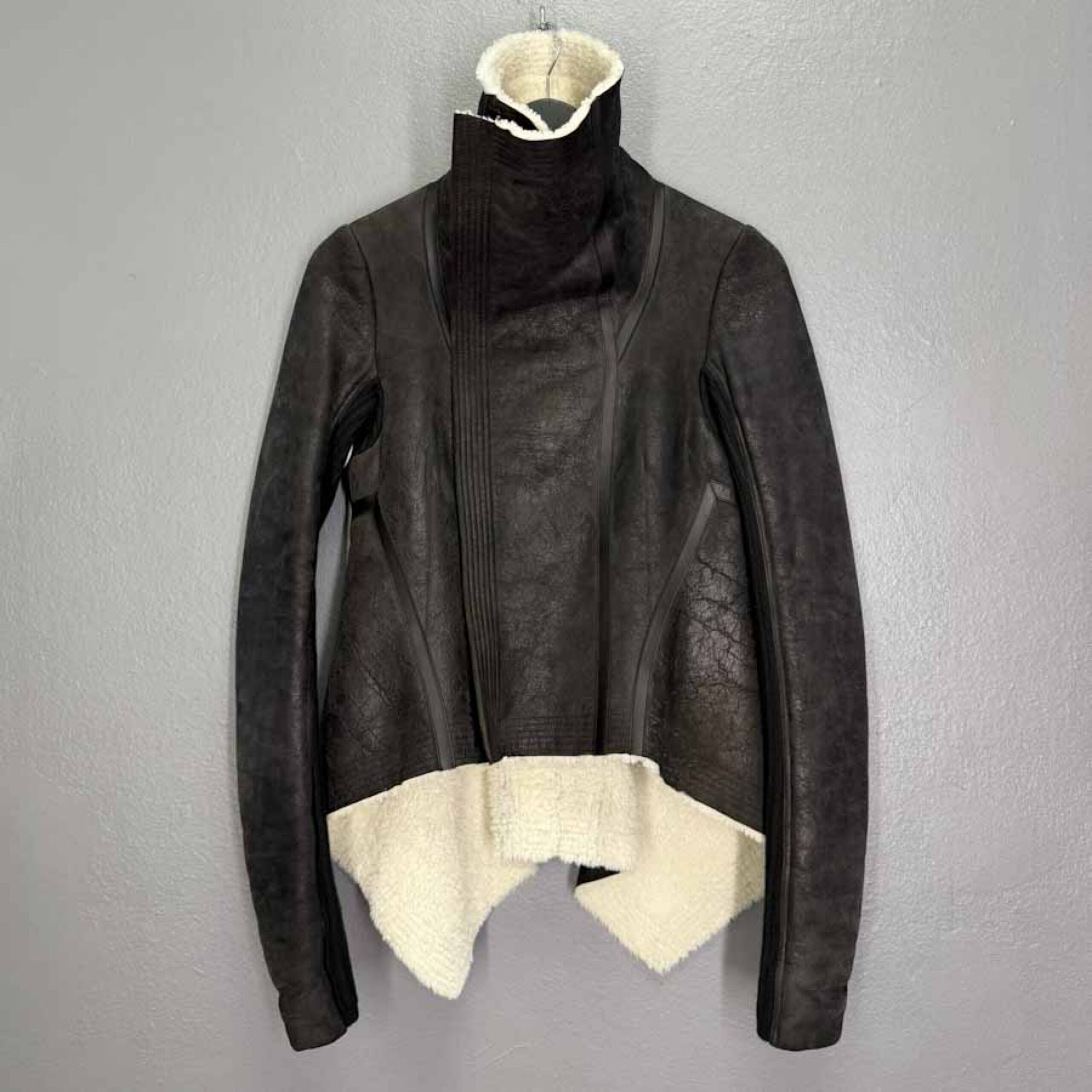 1E7AC187-782E-402C-8431-D5F7B5ABBA2E rick owens shearling jacket