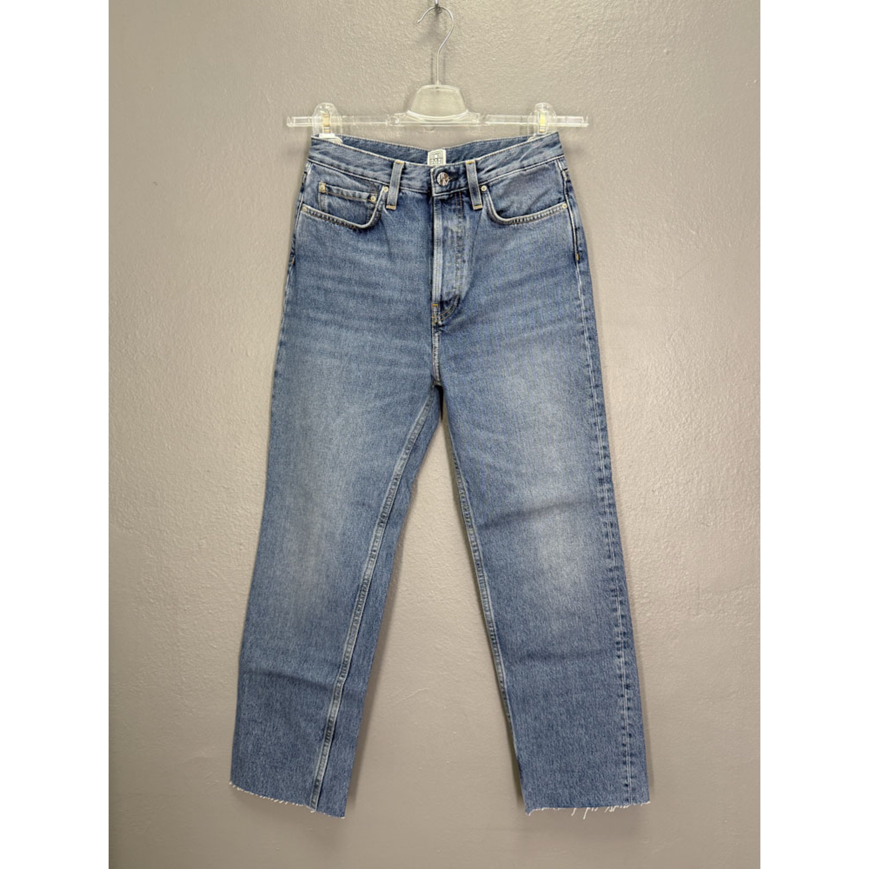 21DC4599-6653-4F7B-A7E9-FED6AEFA229D