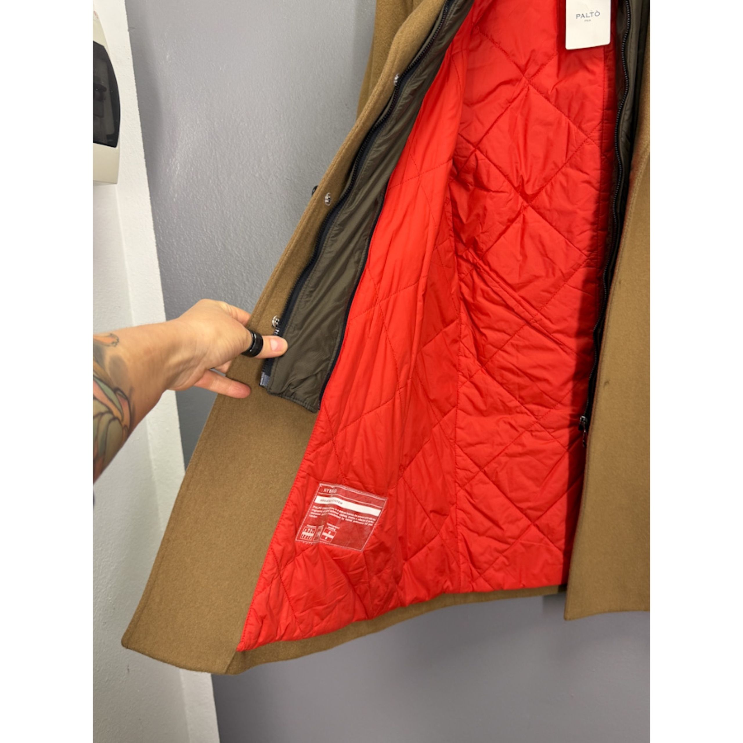 259f1a3f 4e02 4aa8 B441 7ede3a4506c8