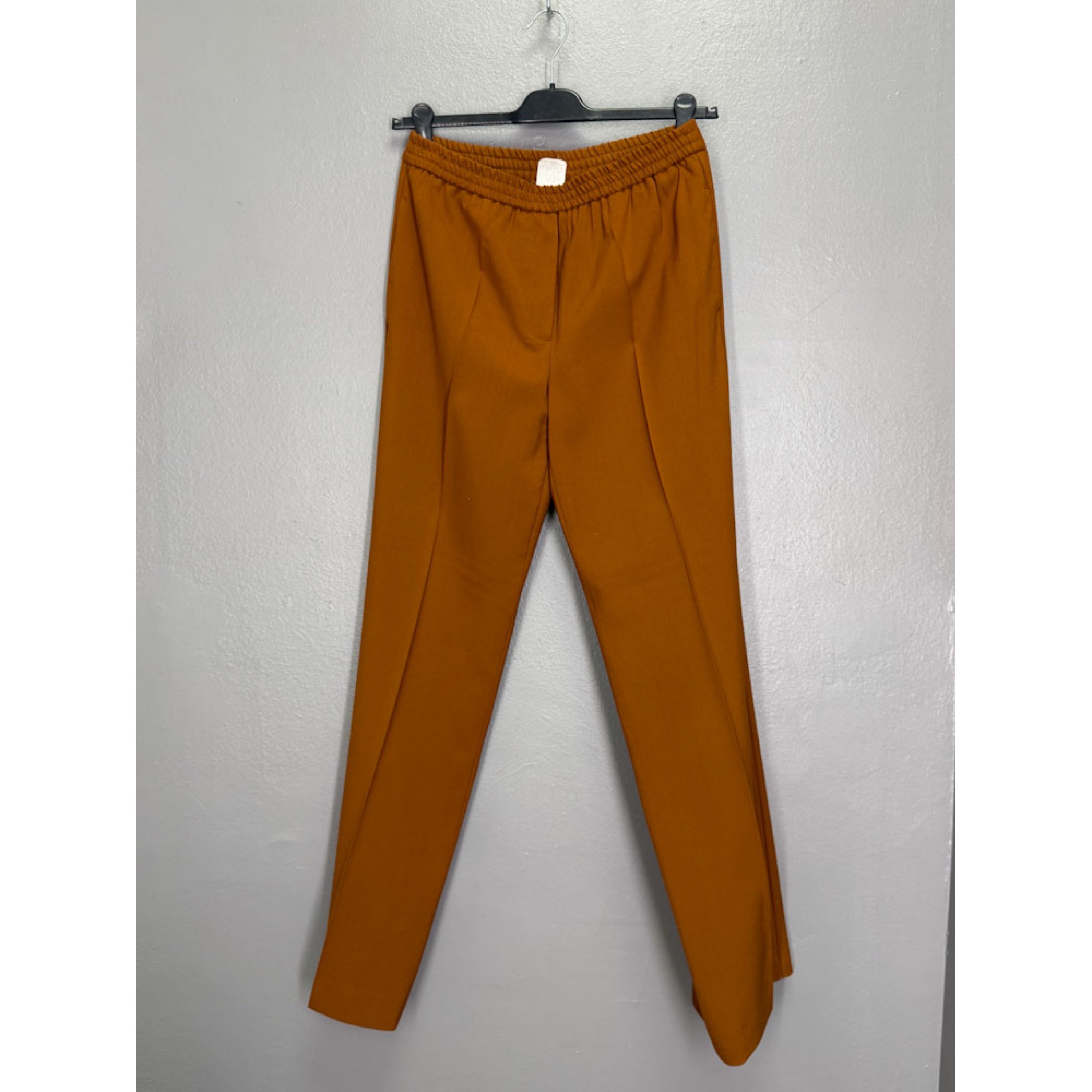 2EE273FB-5007-4667-97B0-A6ED085E62C4