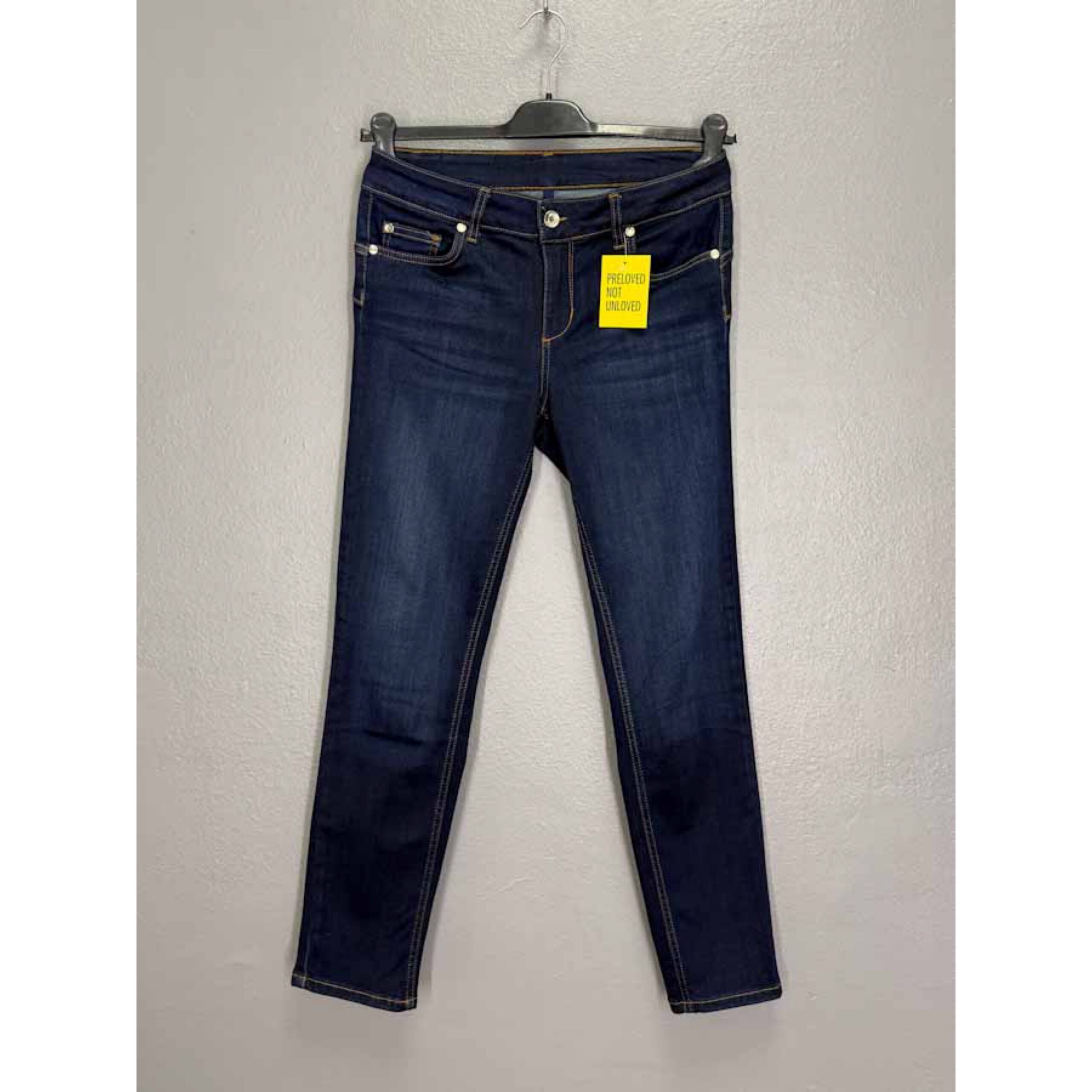 2FF15988-B91B-4AD7-BB13-A0635367A975