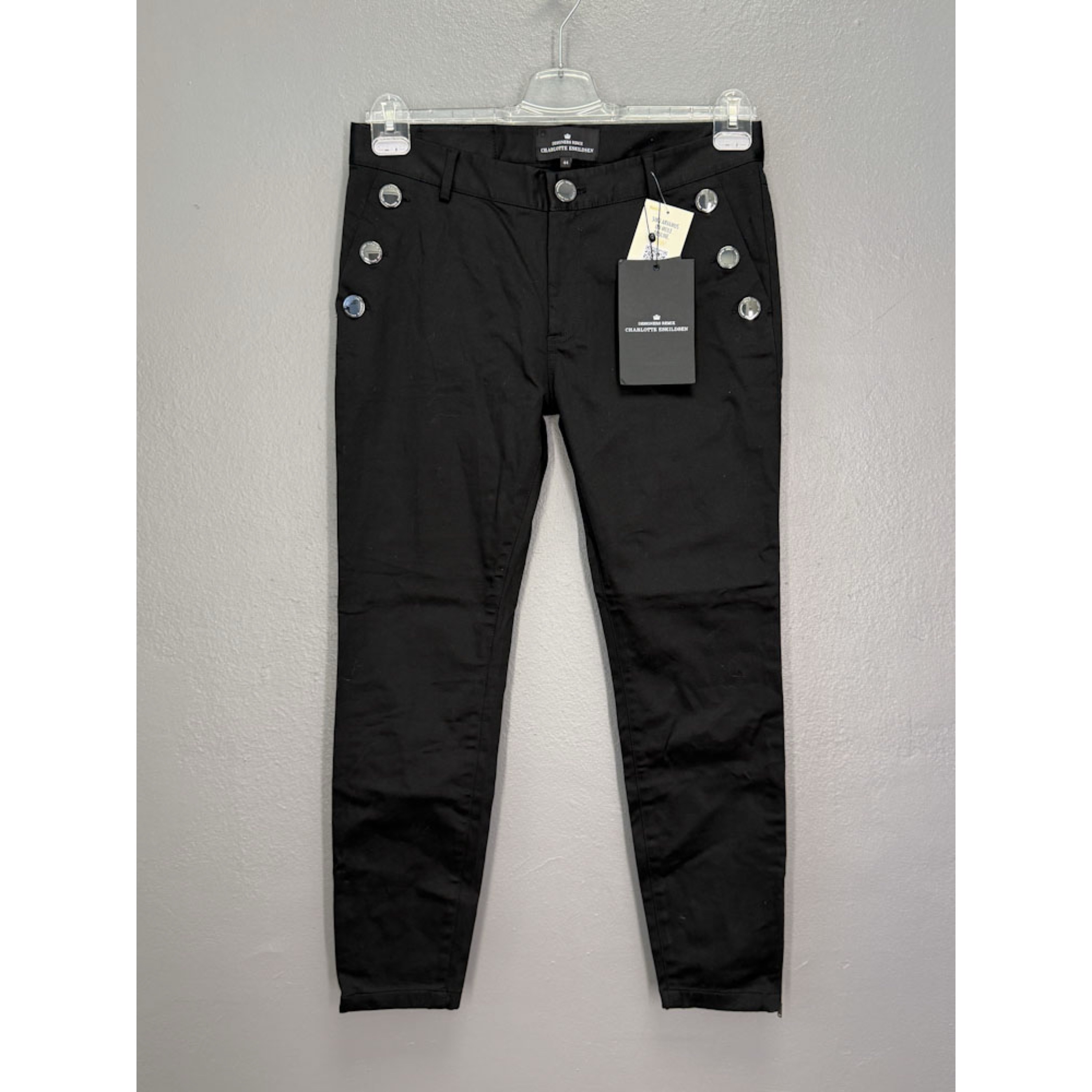 318ABA99-E765-4992-9FF2-DF038548F07D