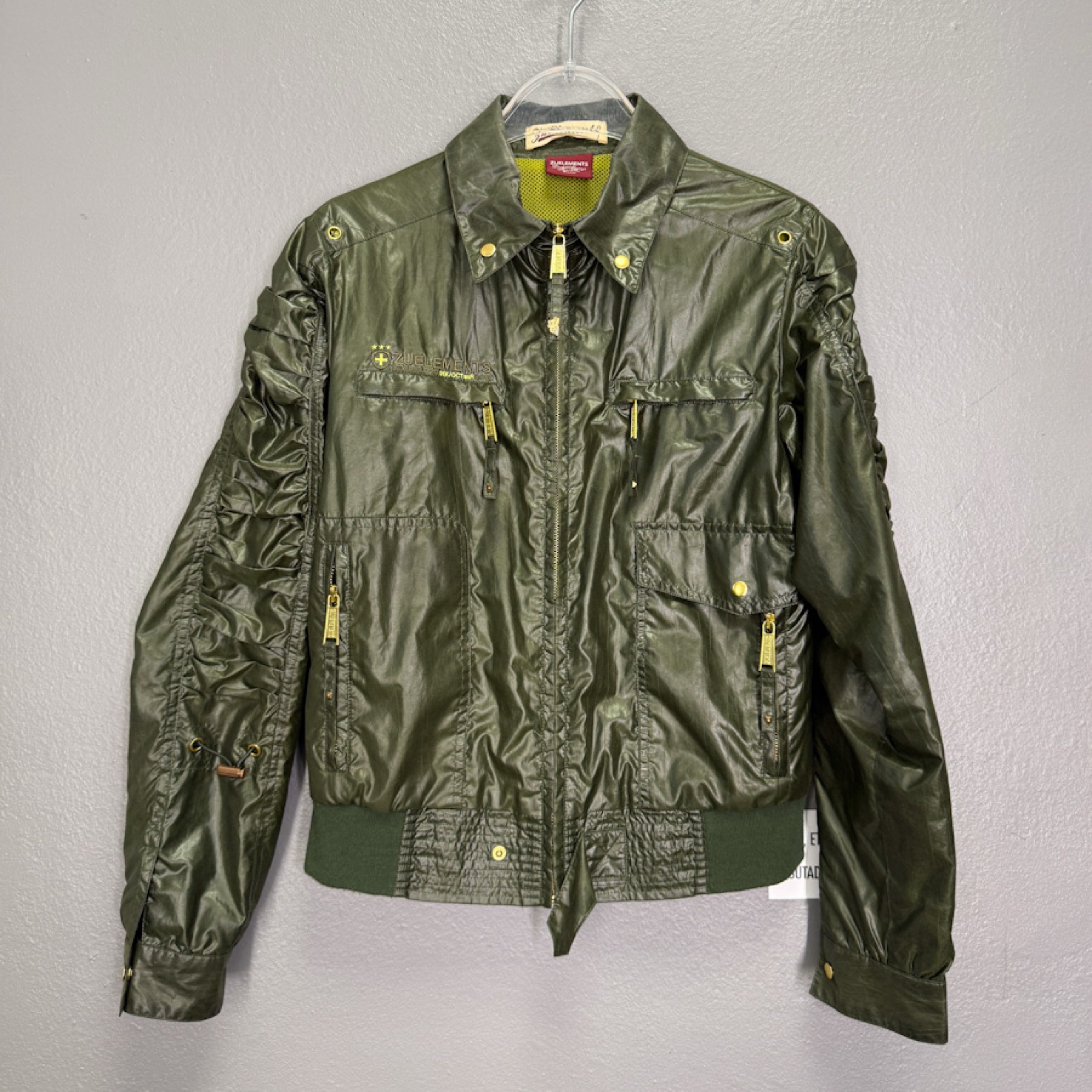 35F8FB3F-88E1-466A-86F6-645772D6D787