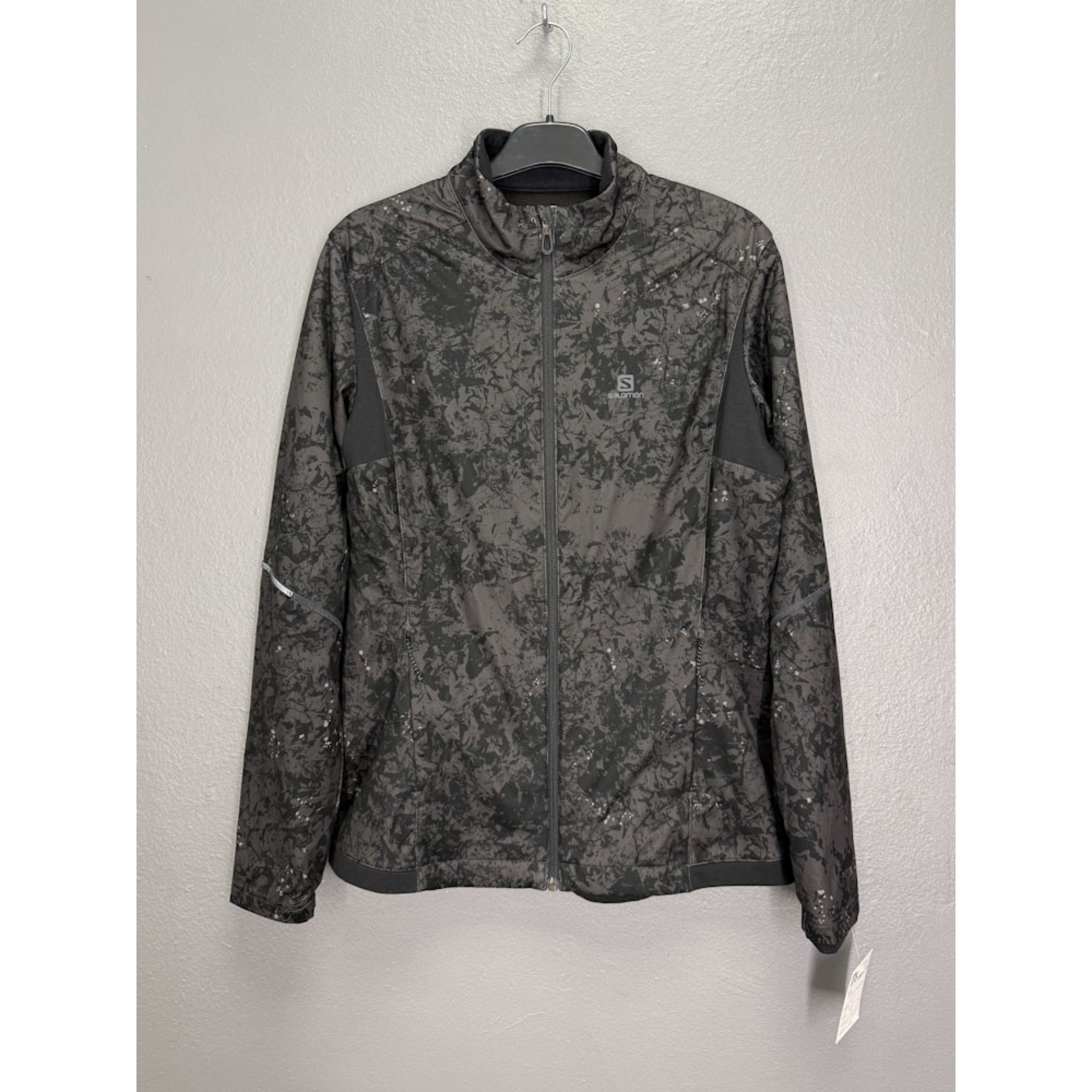 3B9D2F17-7169-42B3-AEDB-10F99681C677