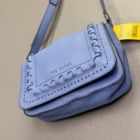 4569a844 63df 4351 B048 7841317a4fa8