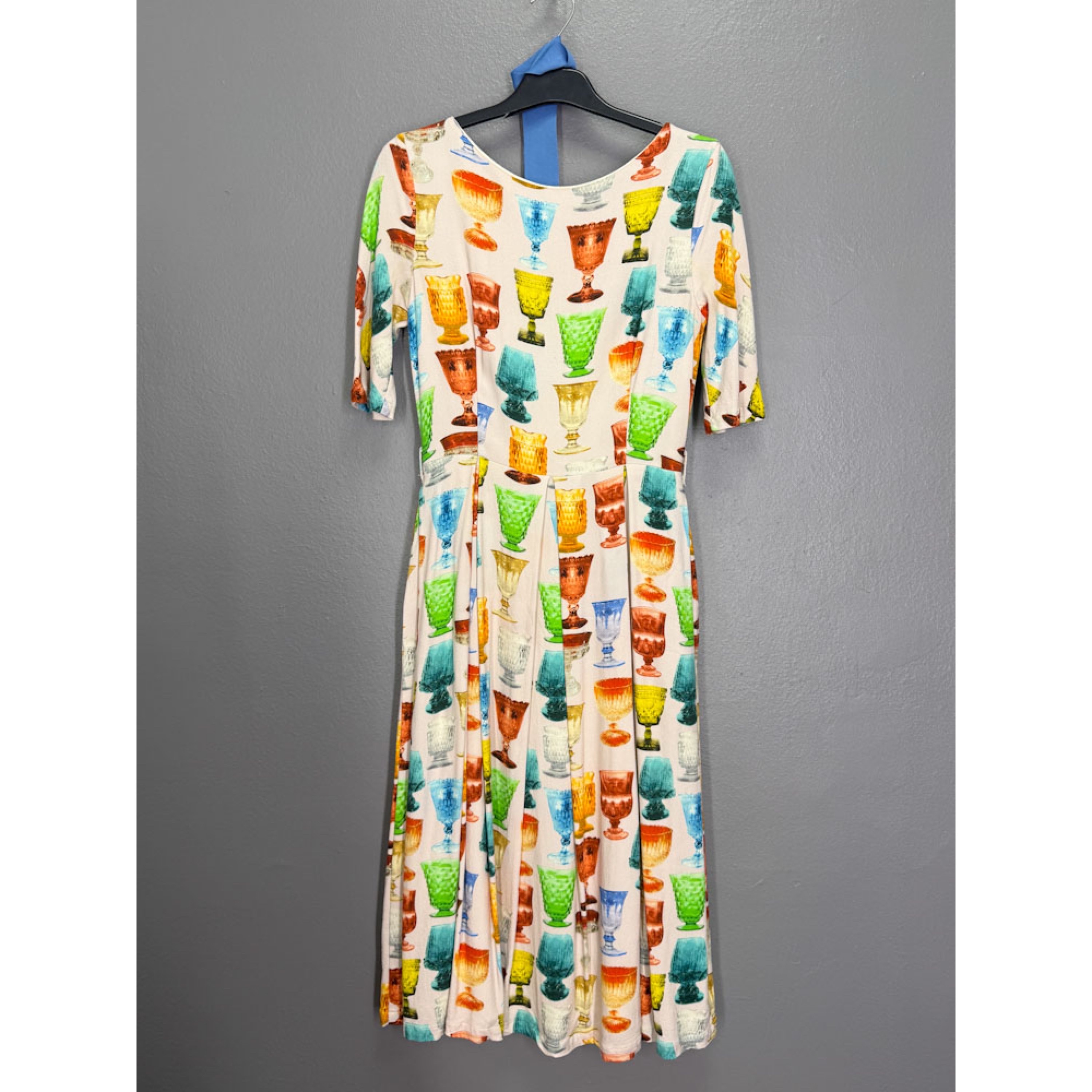 4B2EF9BC-0B39-4945-BF75-60E47D2A6353