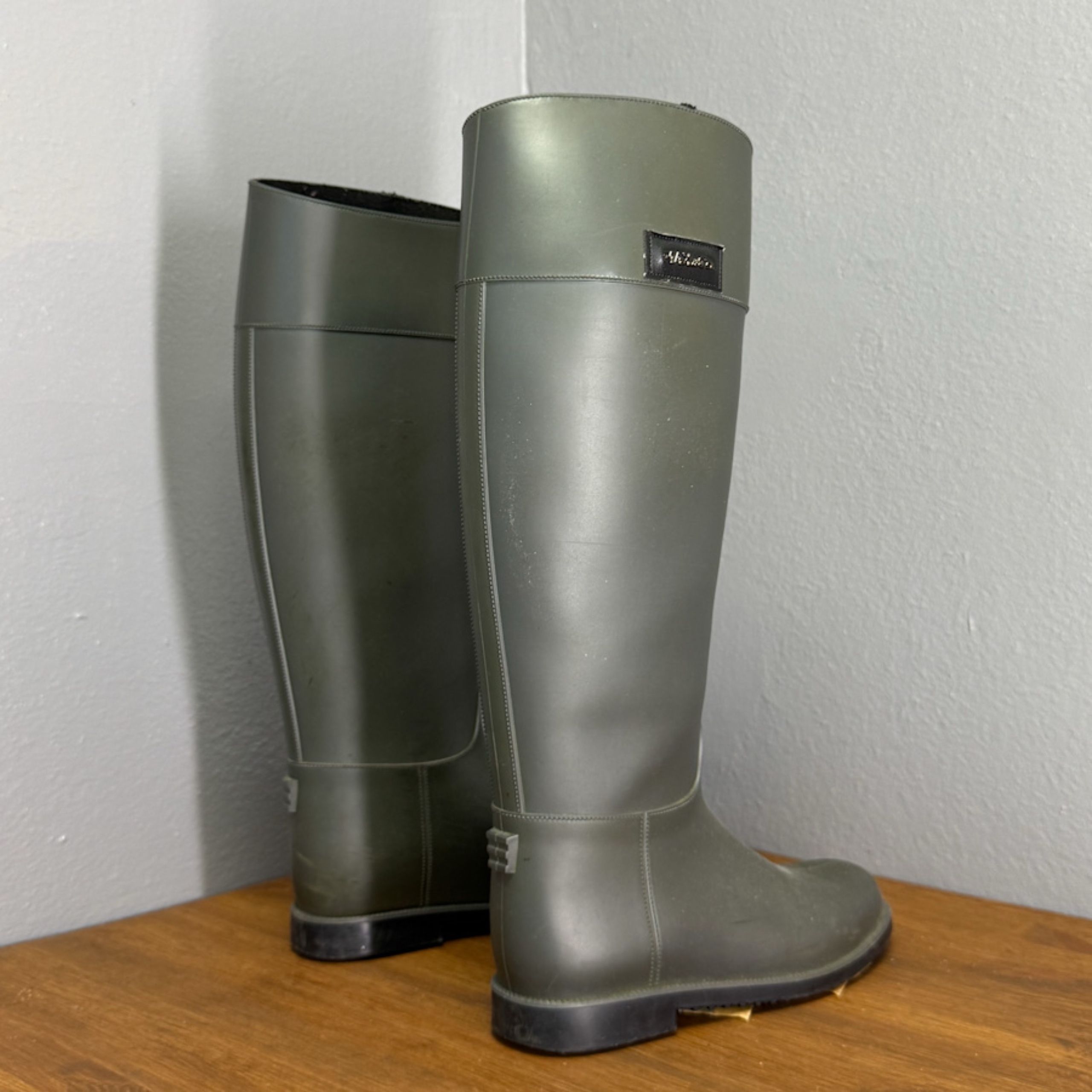 541fbbf4 6c28 465c B00e 186559b4f62c