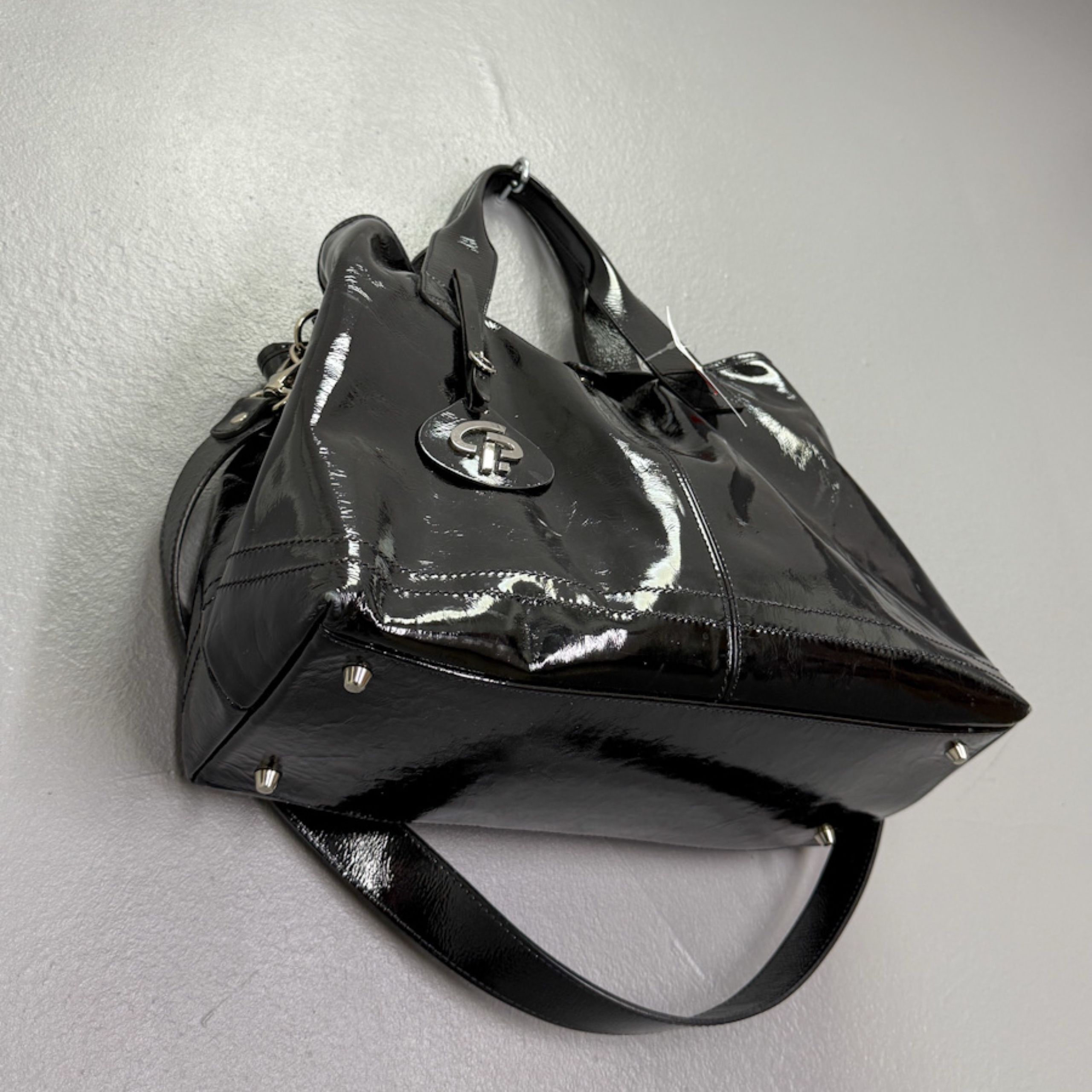 550bb8bf 19e2 4c62 86c4 E8b77541f1de