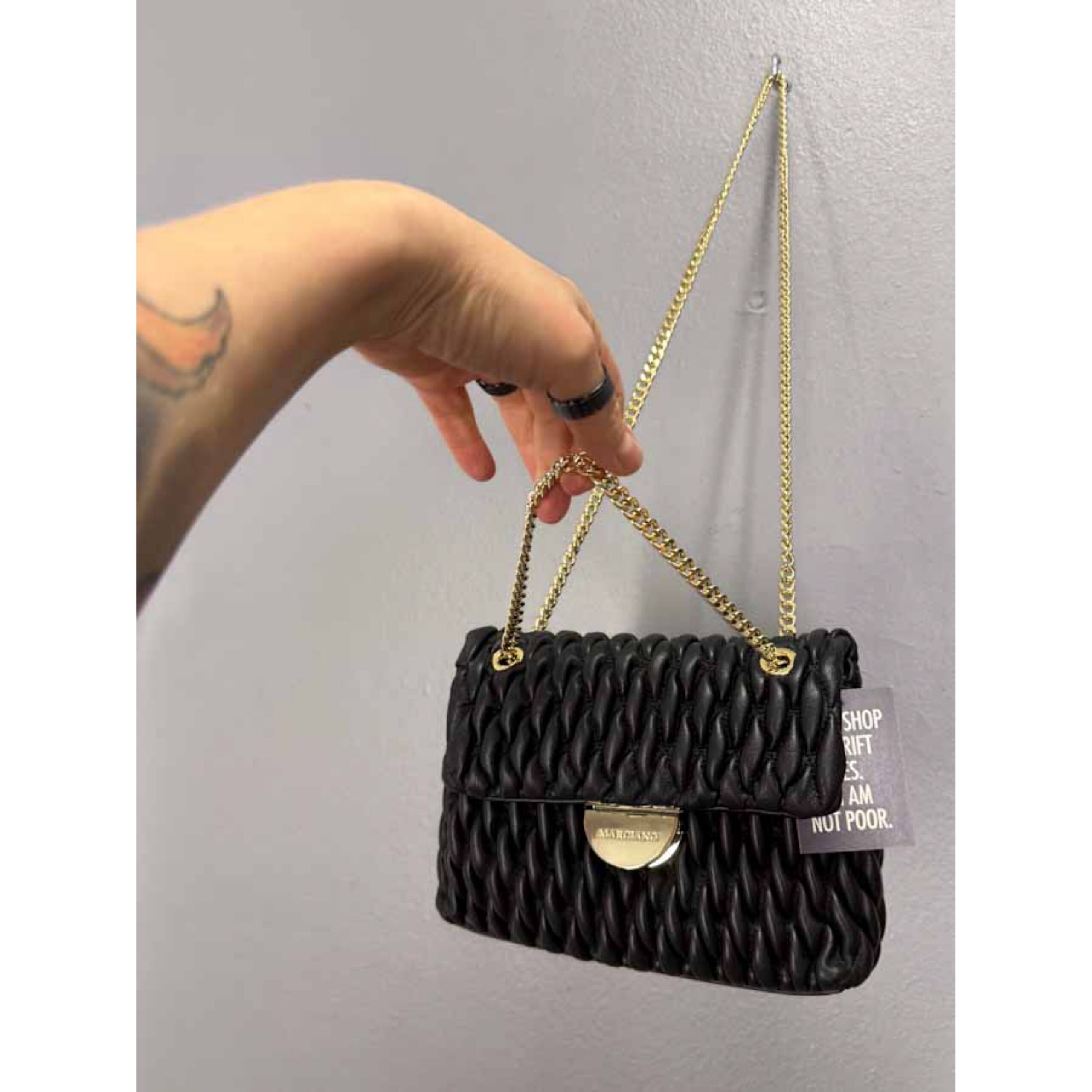 6A990646-9499-47E6-819B-B9DE6F8F2EA7