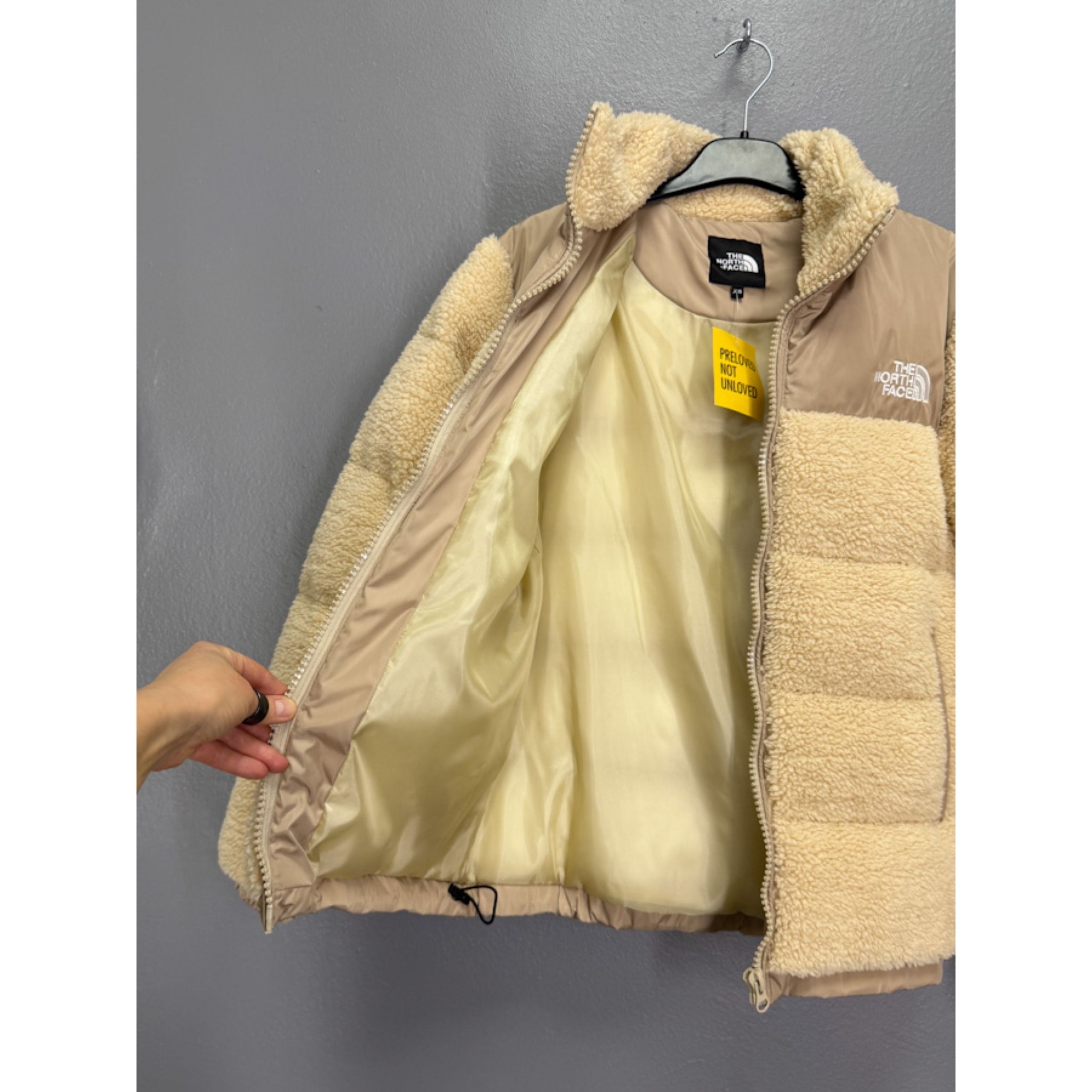 767a7f2a 3632 4247 B8d5 747c246f7641