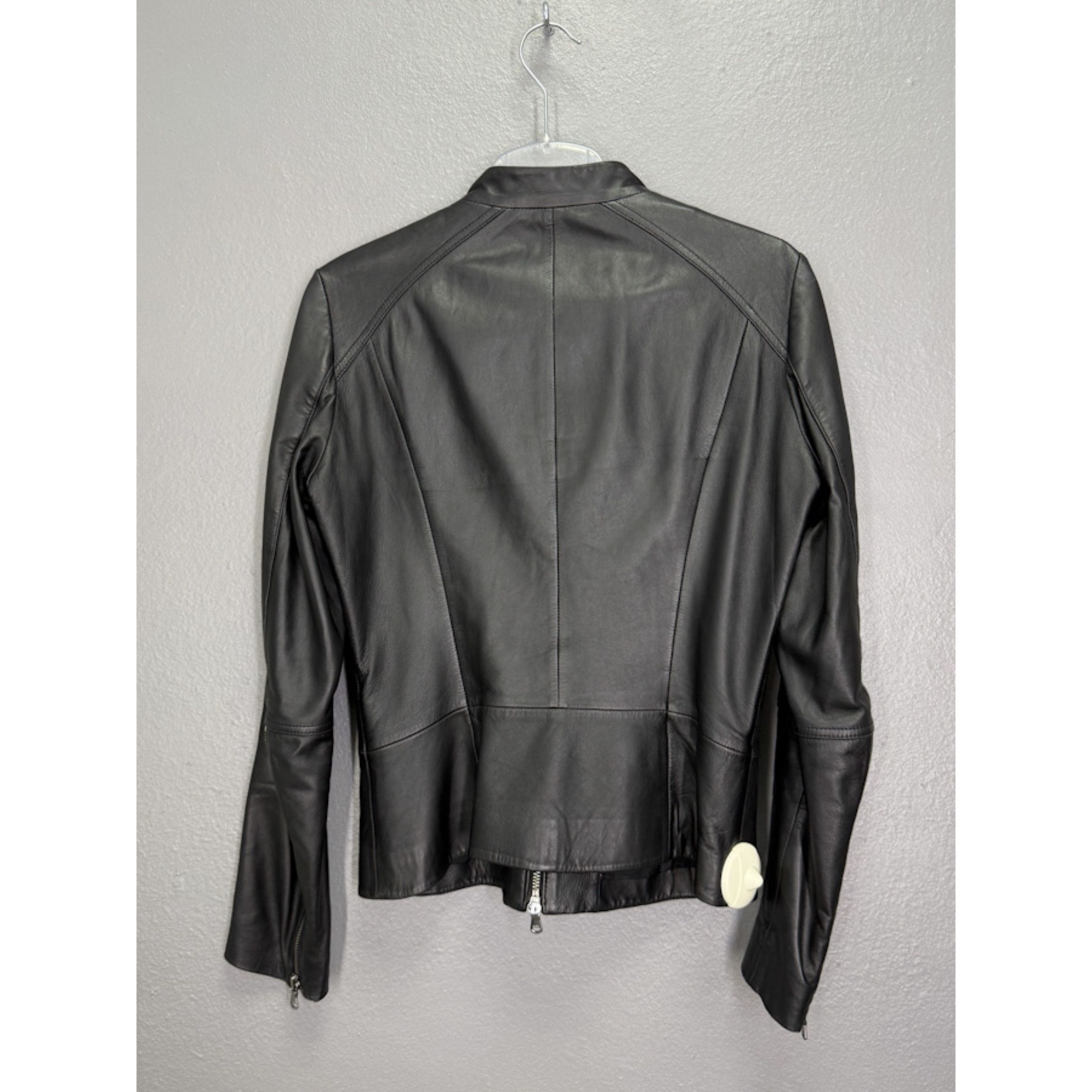 83fdfd3d A609 40ec 9dd2 A9541e6483a7