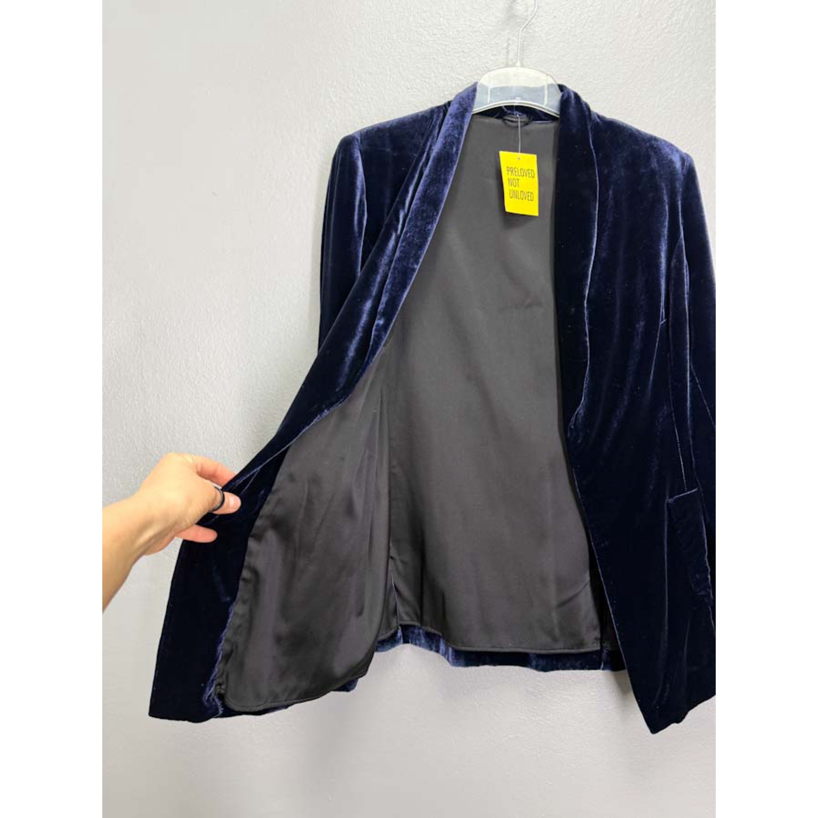 8c9098ef 3236 423b 8450 8da81fd8953b