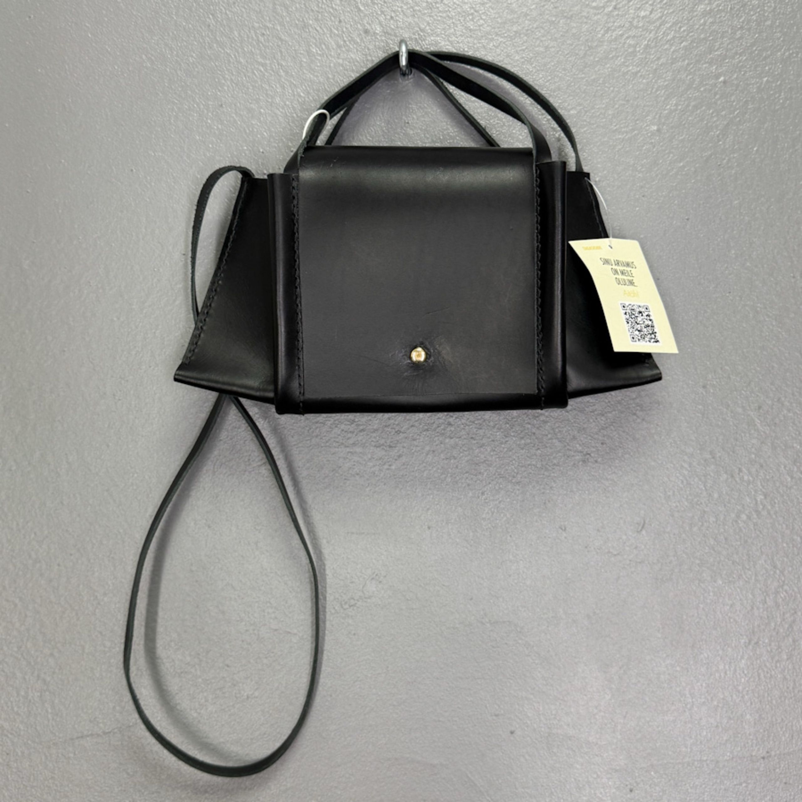 975cf734 75c1 4fbf Ad18 37493148d191