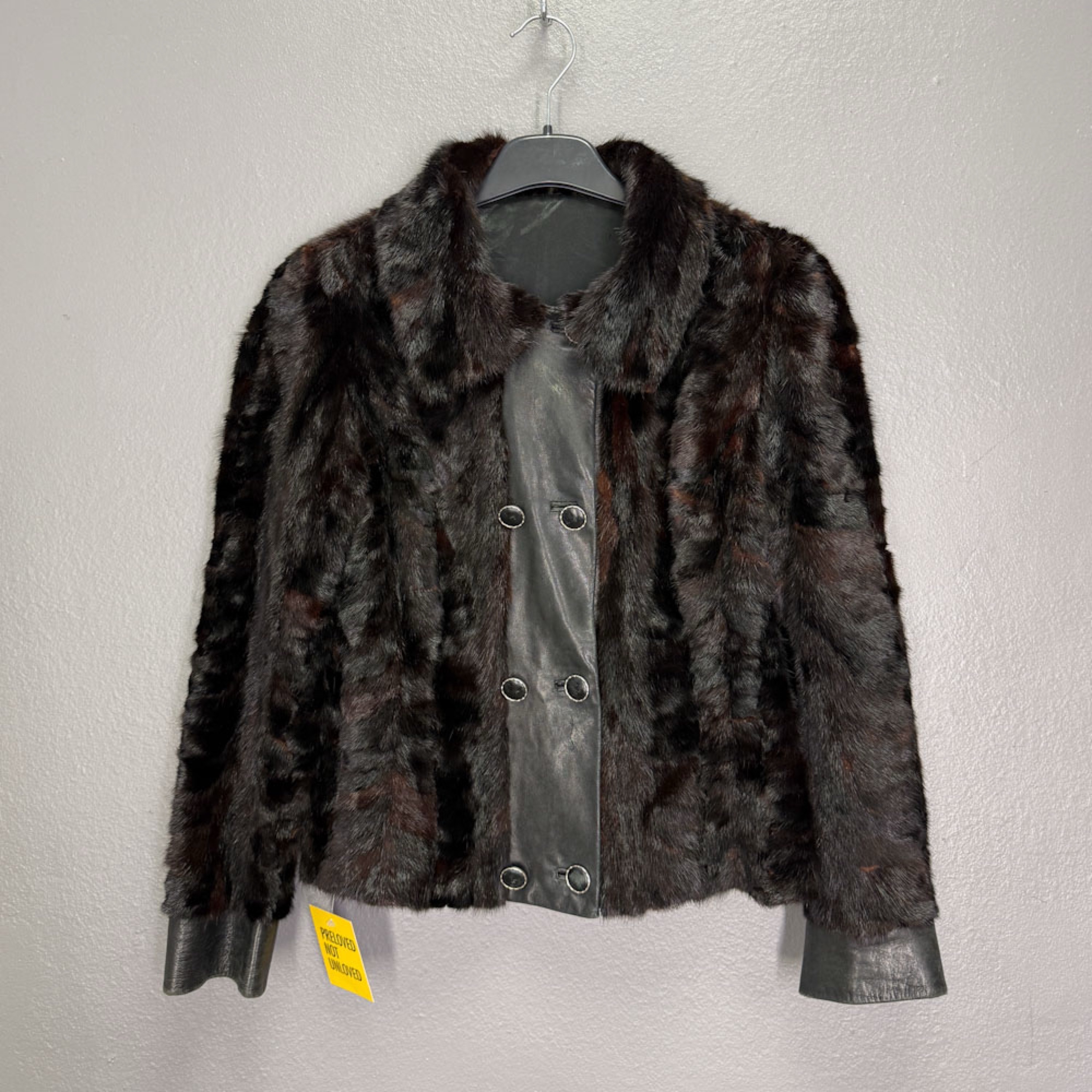 A8A59E70-6293-41D3-A3CC-68997A10B2F1