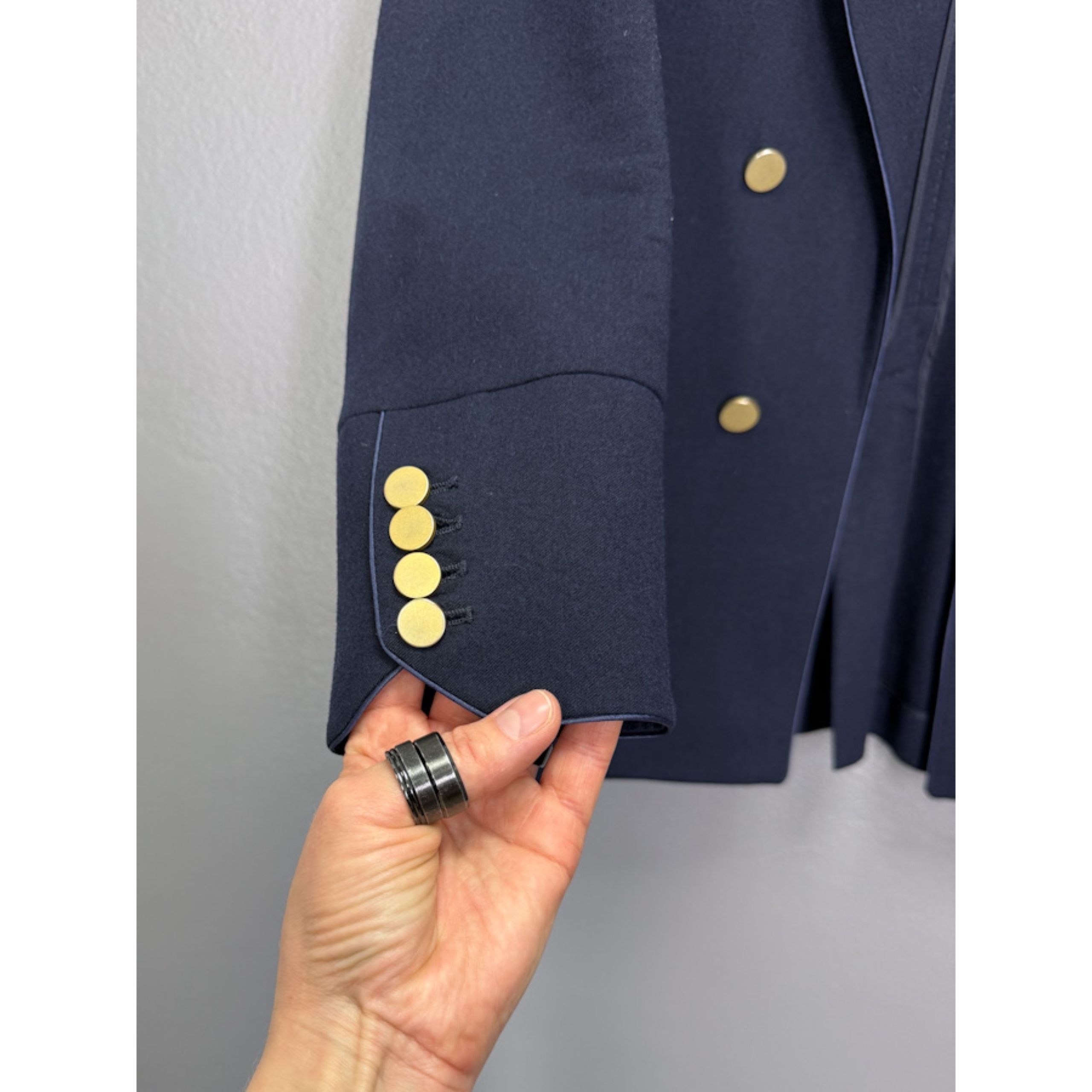 Abe54994 De61 41fe B3b5 5a0739ac30c7