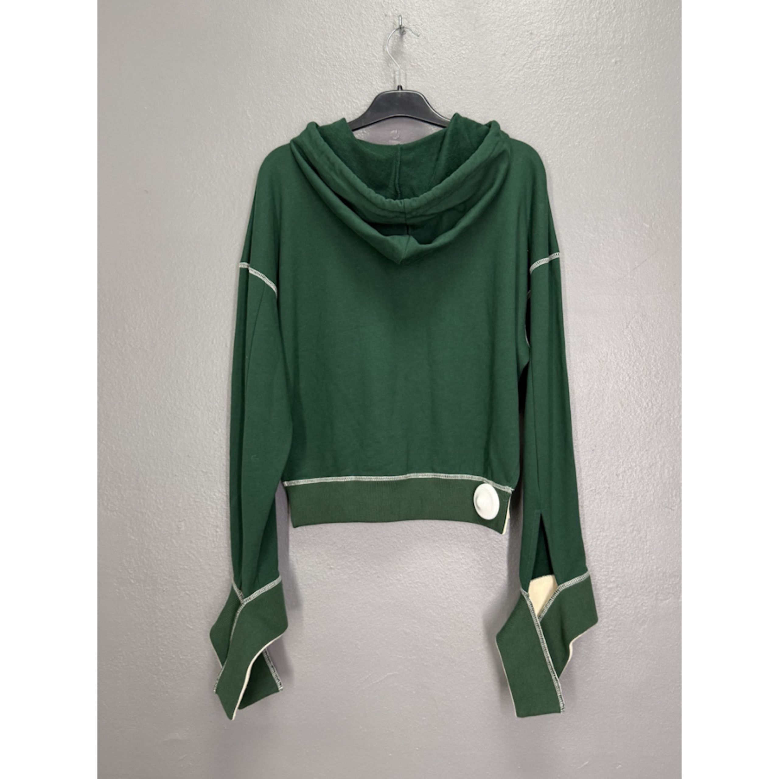 B1e2ecc9 9e03 4c2e A94d 482f2c07628a