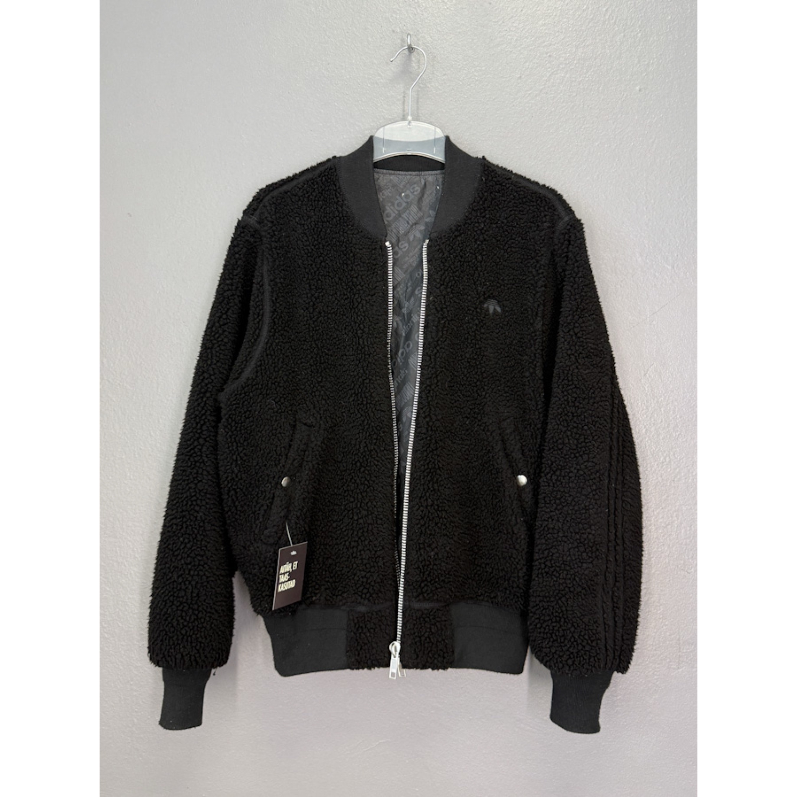B68D5B7A-A1C0-4331-9AEF-93D48D9DAC15
