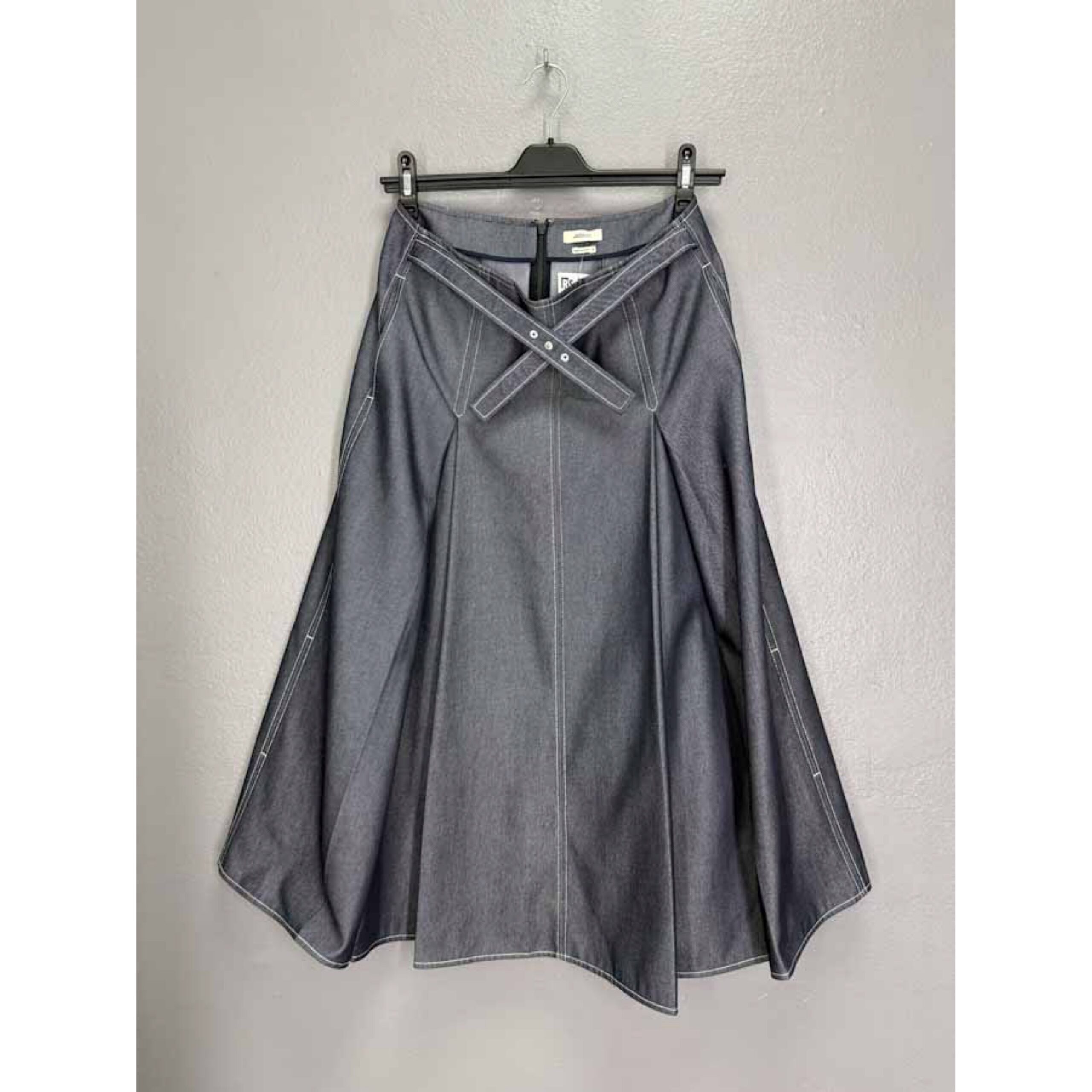 C7D6B7D4-C87E-4E4B-BAB8-B53498AF298E