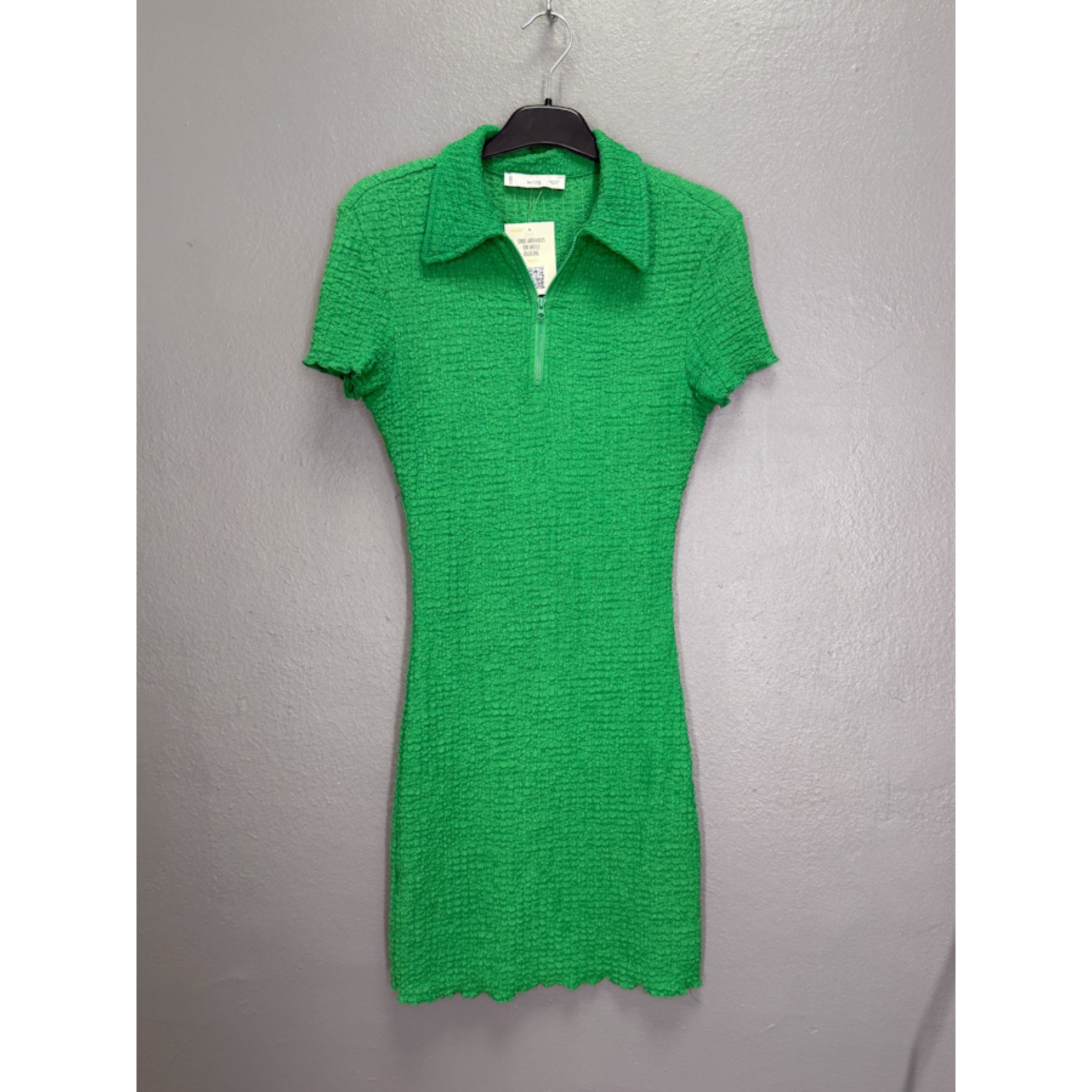 D044FB9F-F89F-4833-AF1C-7185DB07E754