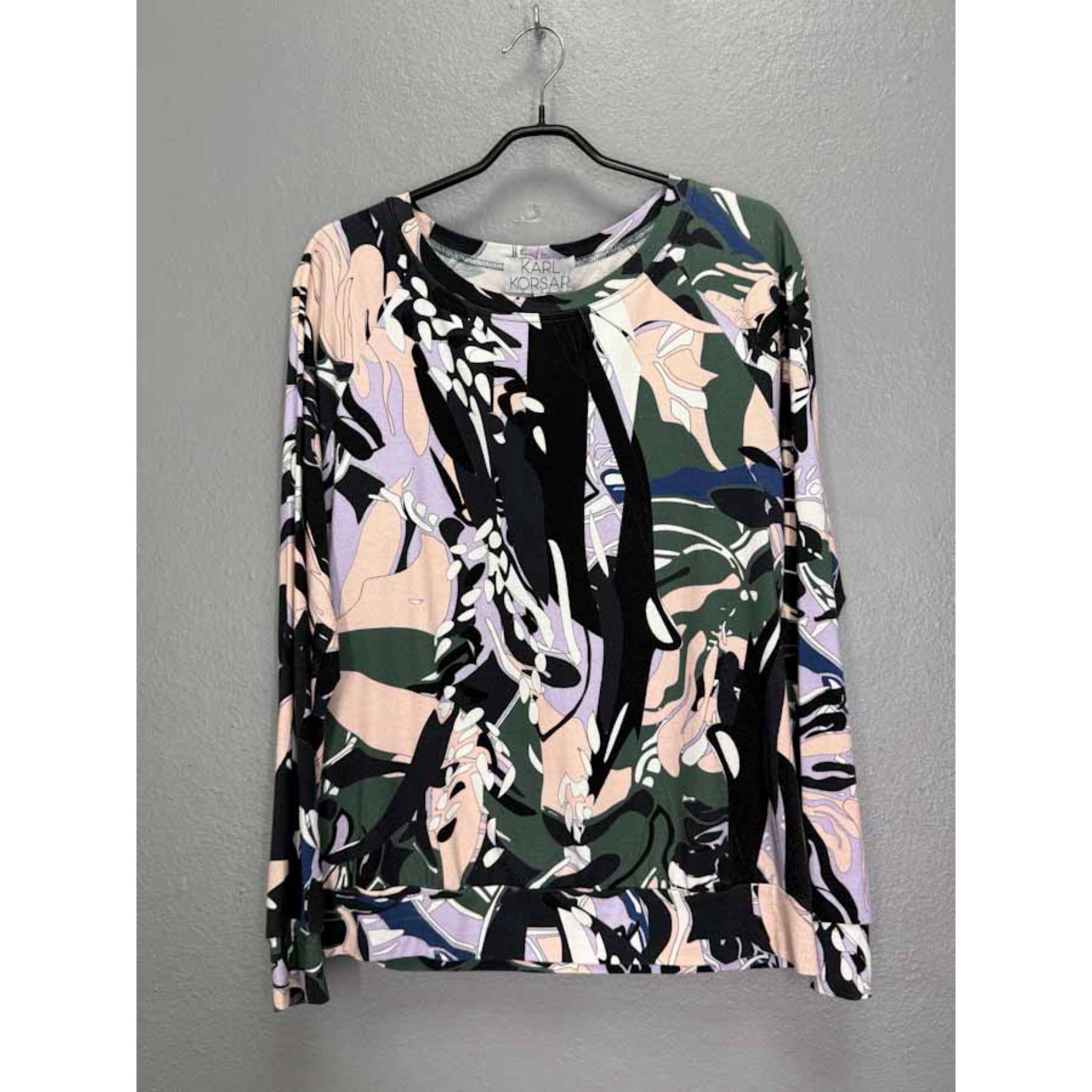 D892B0C3-4EFB-4533-9AC4-3B3982437C0D