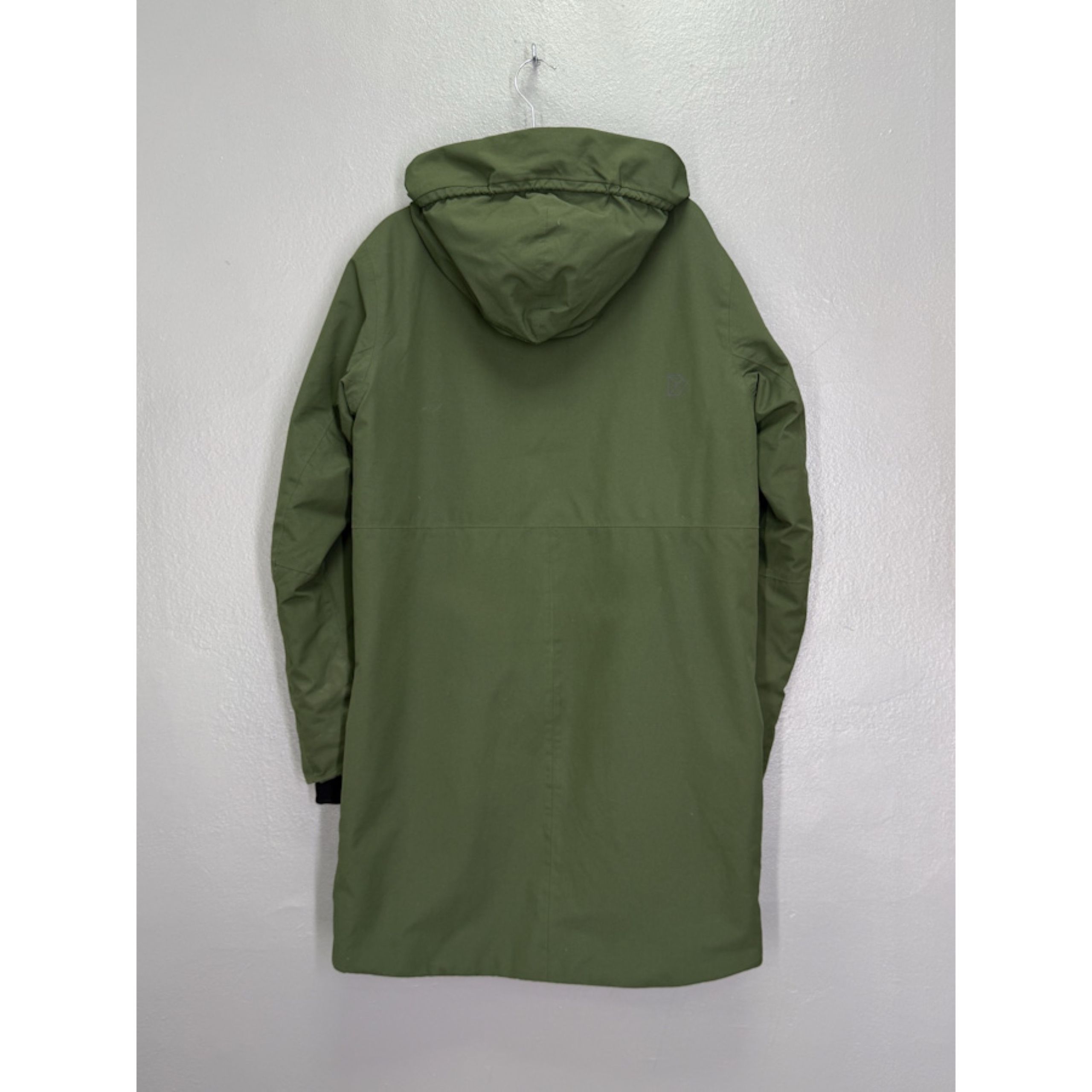 D9b773ee 7186 44f8 85ba 3bf9cc60e1b6