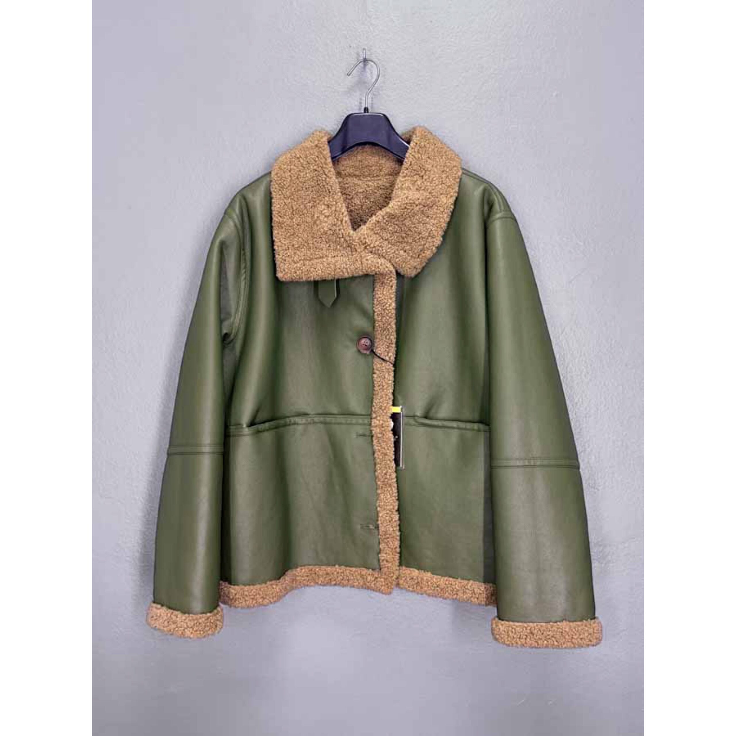 DA625937-56DD-4B96-8049-81F8D4964676