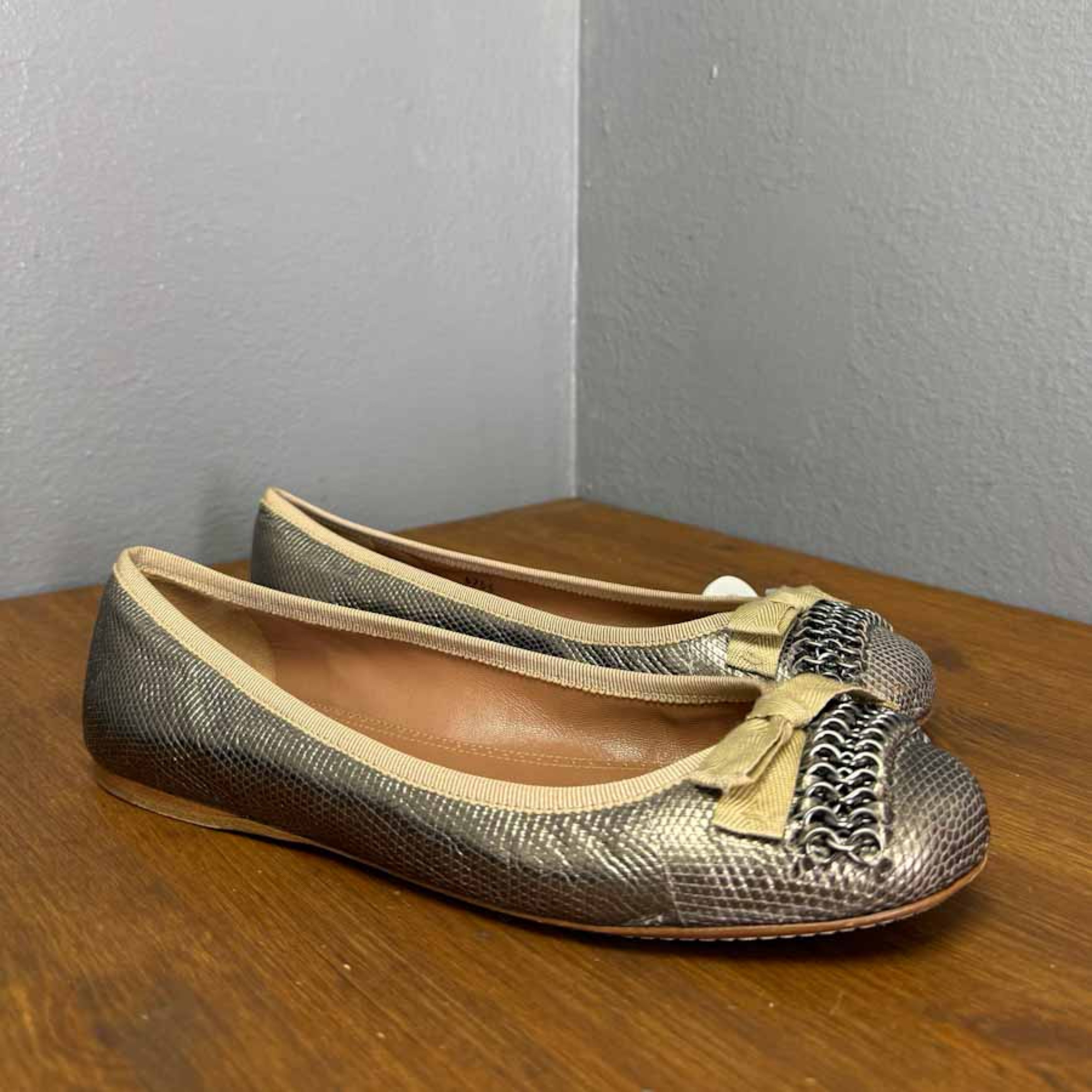 DCD1292E-1DFE-4F7B-AB54-7073BCC830EB