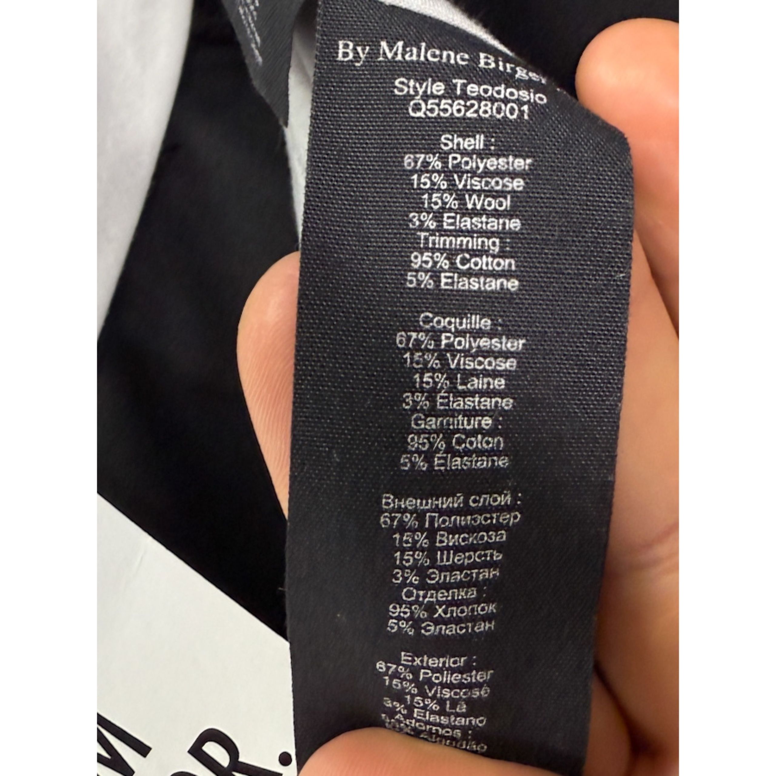 Ea216112 E054 49e6 9096 64dbd890bf1e