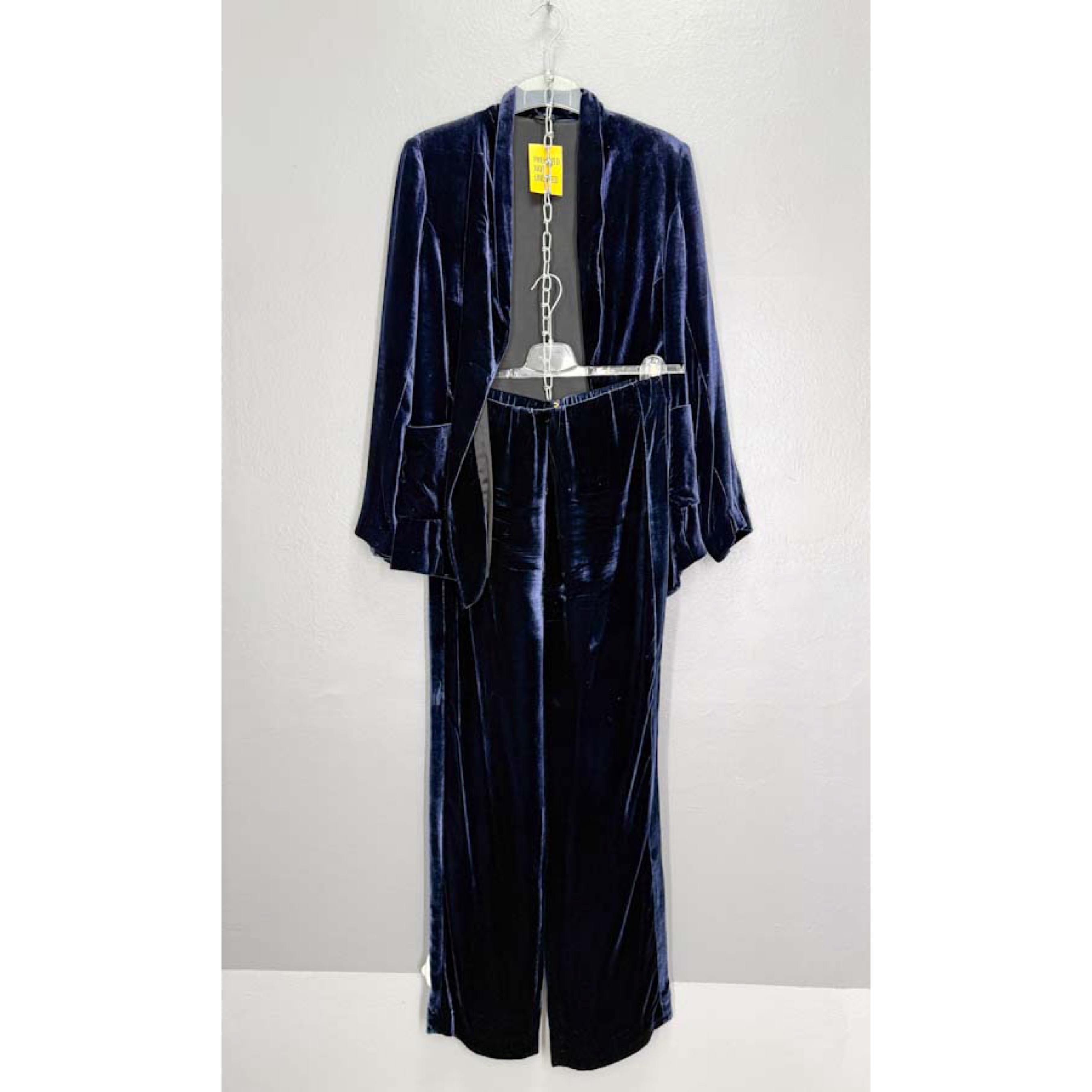 EBF697CA-4EB0-497D-8AF9-CD9C1BFCA420 Ebf697ca 4eb0 497d 8af9 Cd9c1bfca420