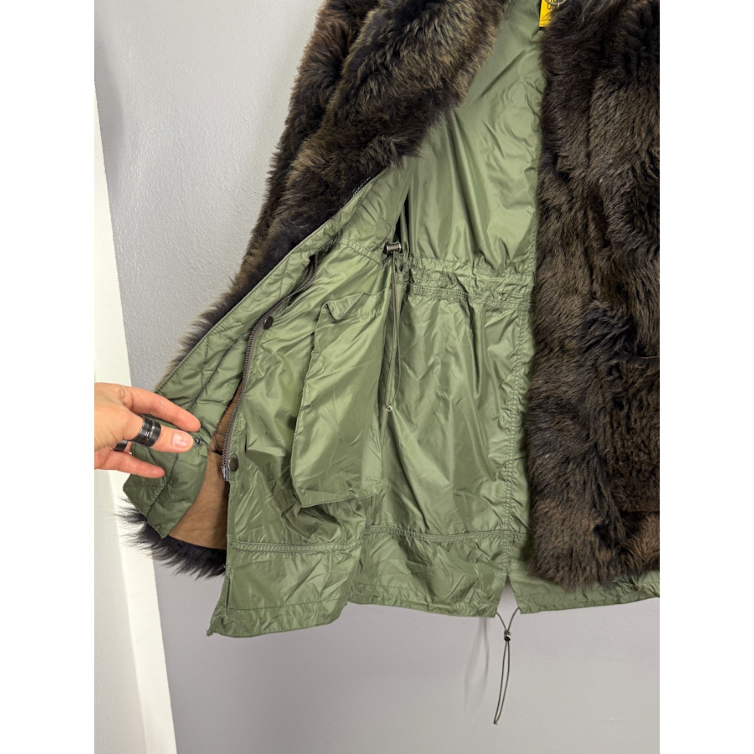 F1fde567 Ea25 4015 94ad 14dbd64794ea