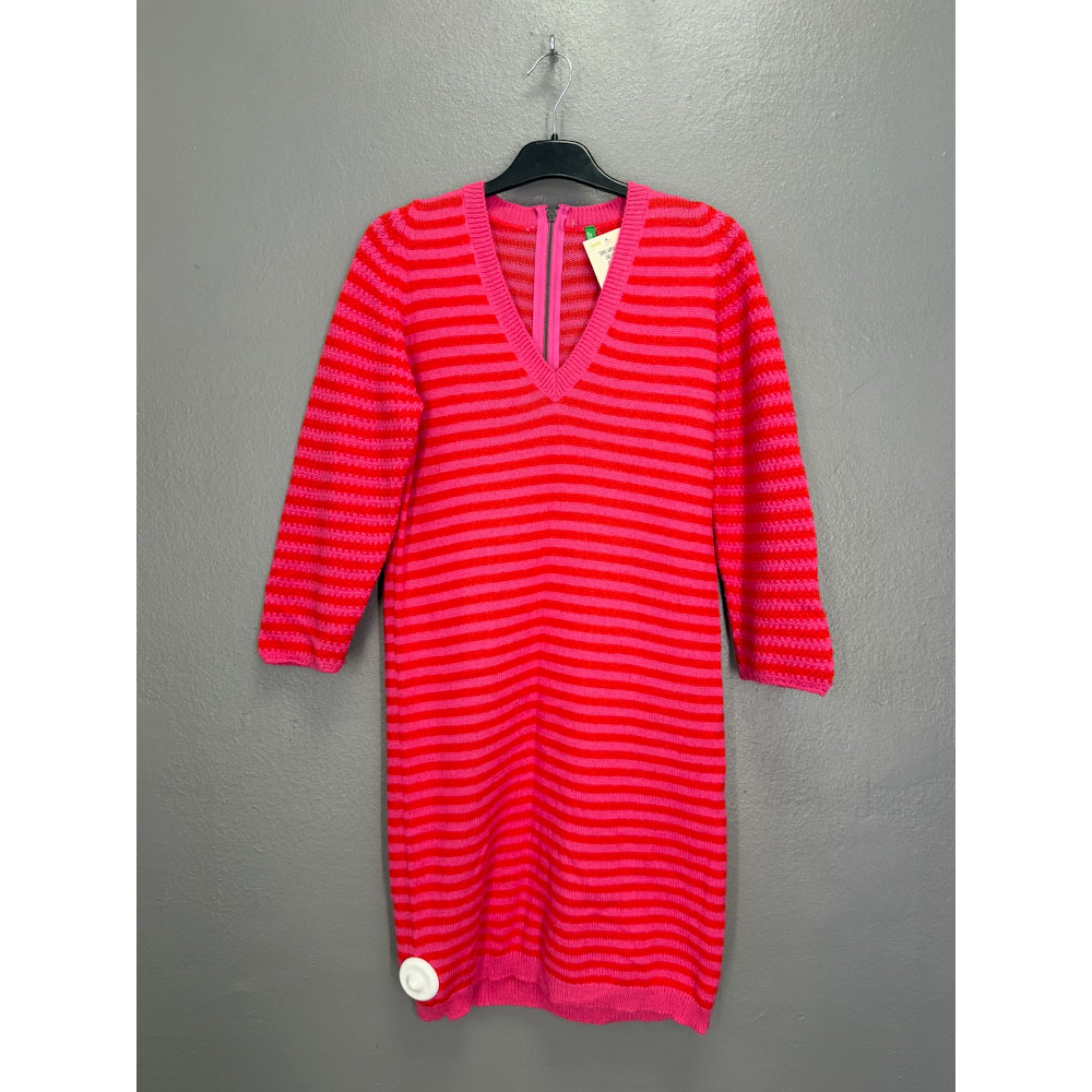 F674D356-1962-49D6-978F-36BCAA7E2F8F